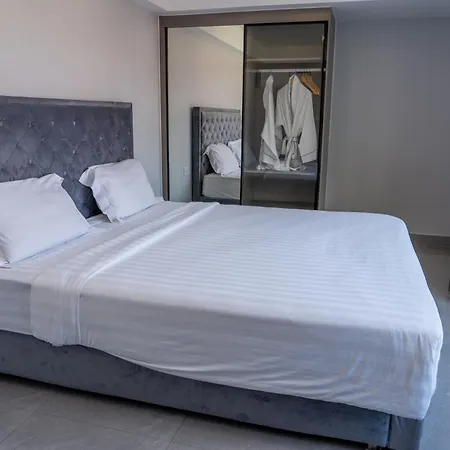 Parc21 Luxury Boutique Hotel Phnom Penh Exterior photo